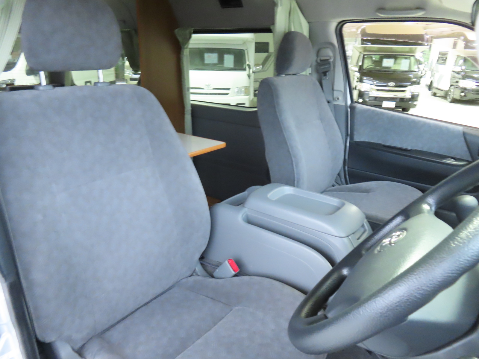 キャンピングカーバンコン