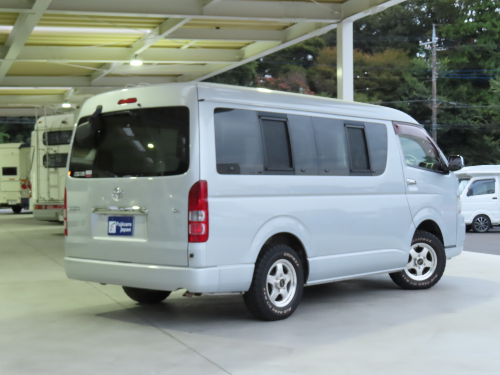 キャンピングカーバンコン