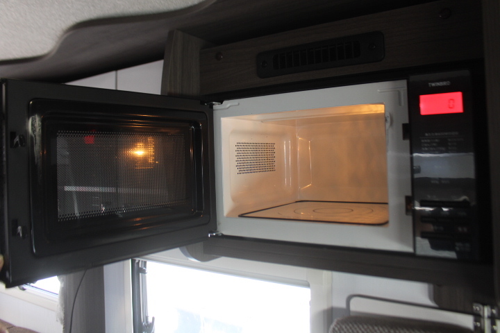 キャンピングカーキャブコン