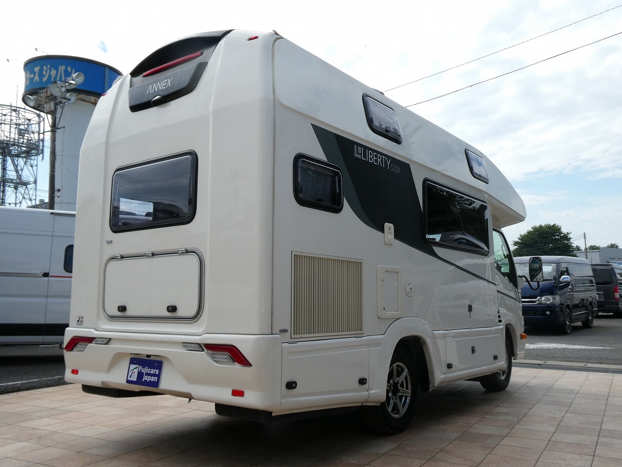 キャンピングカーキャブコン