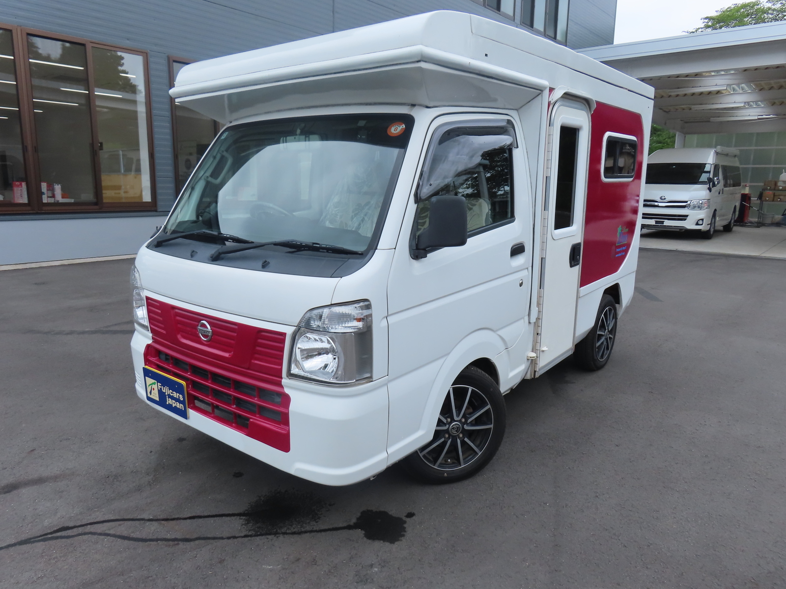 キャンピングカー軽キャンパー