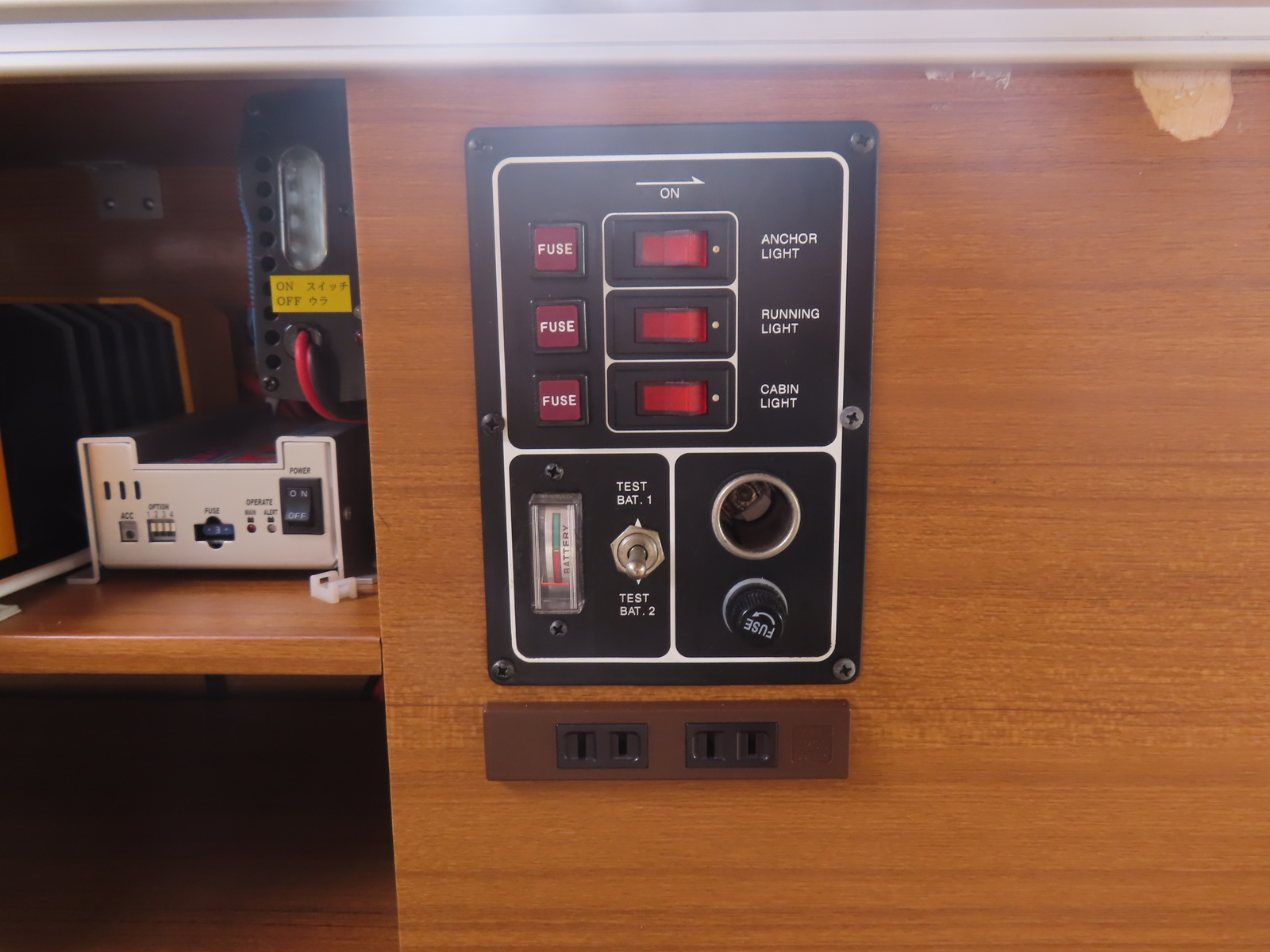 キャンピングカー軽キャンパー