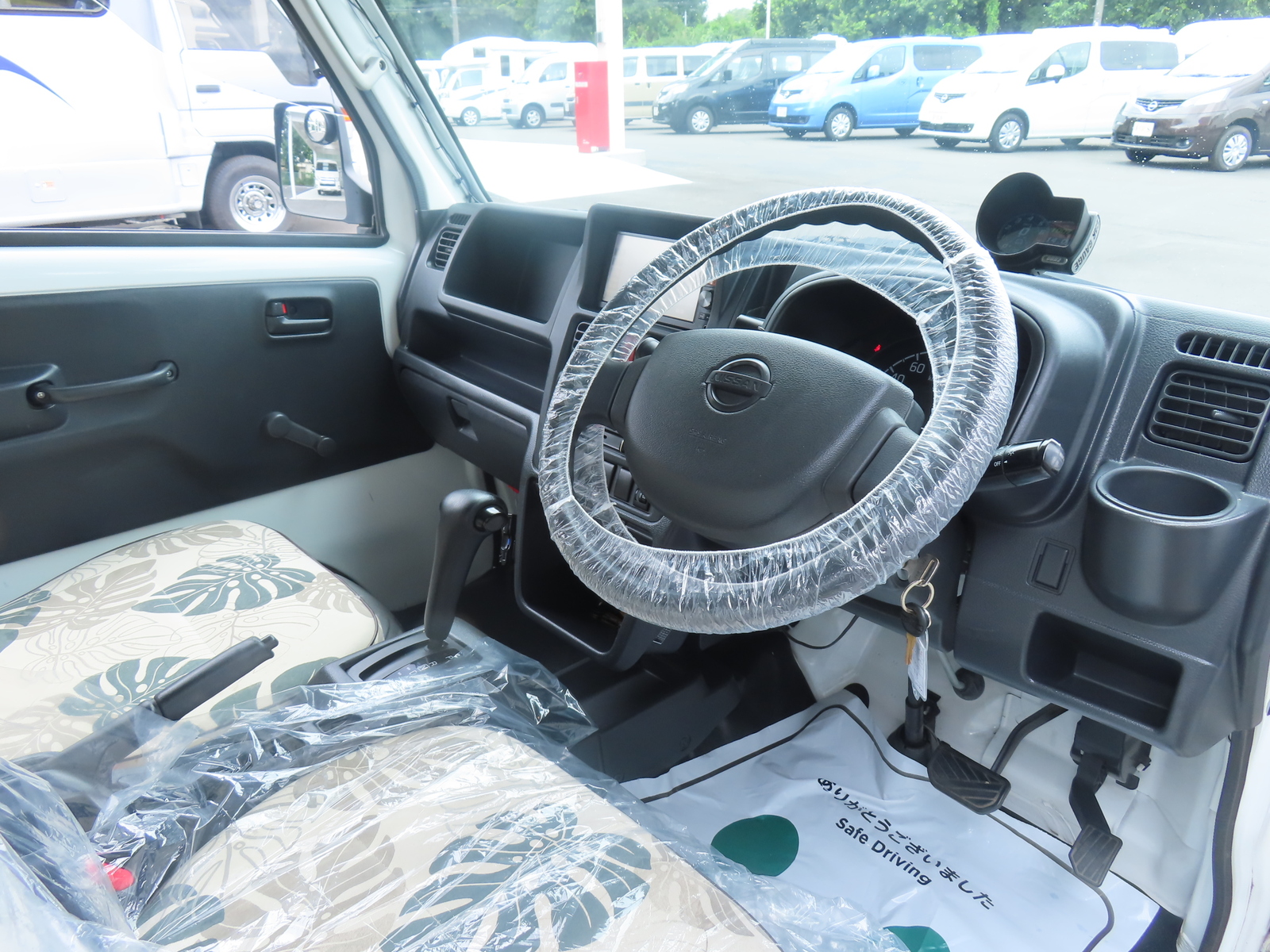 キャンピングカー軽キャンパー