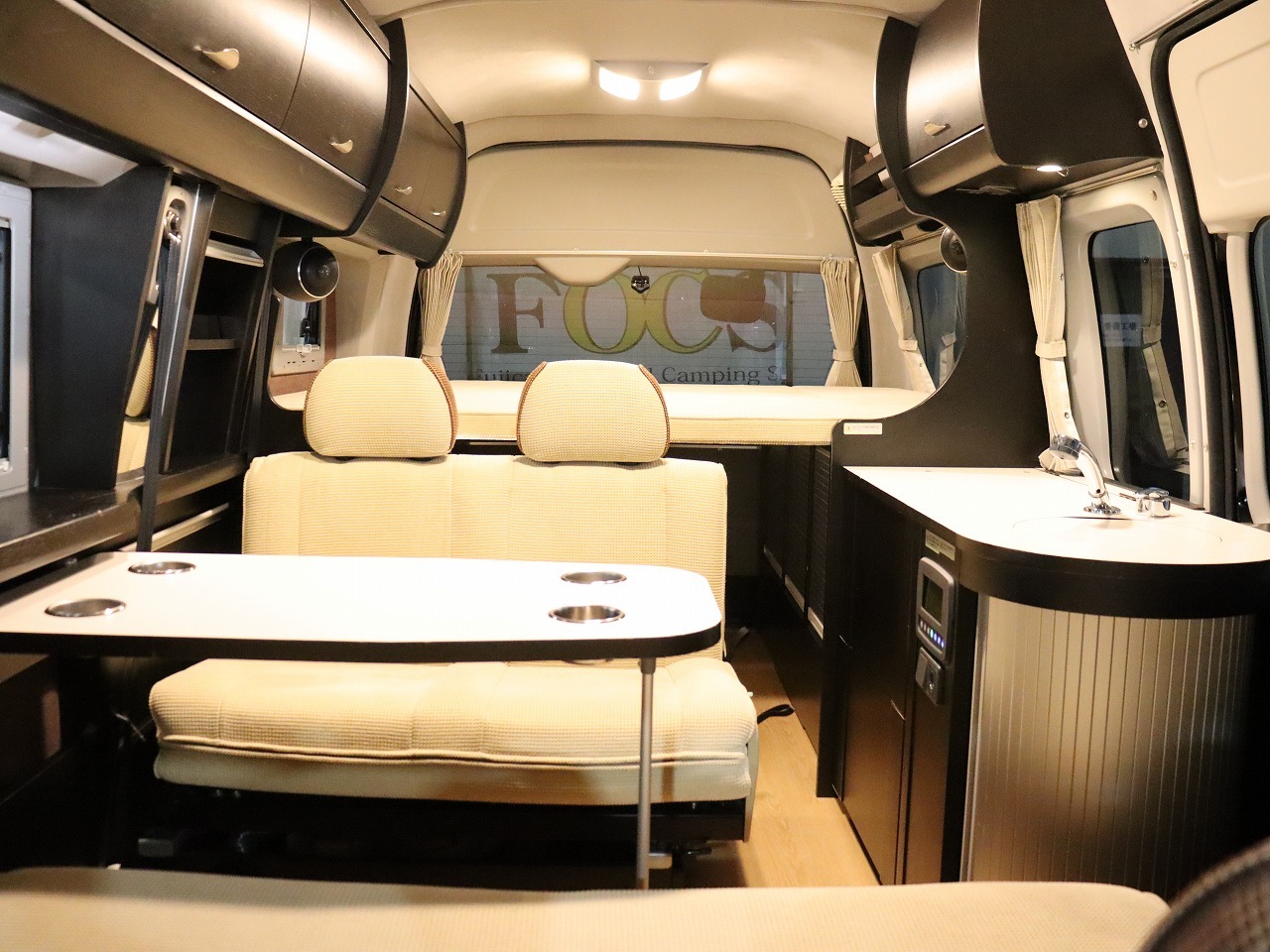 キャンピングカーバンコン