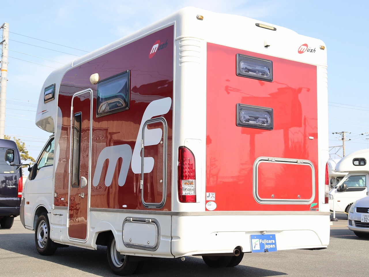 キャンピングカーキャブコン