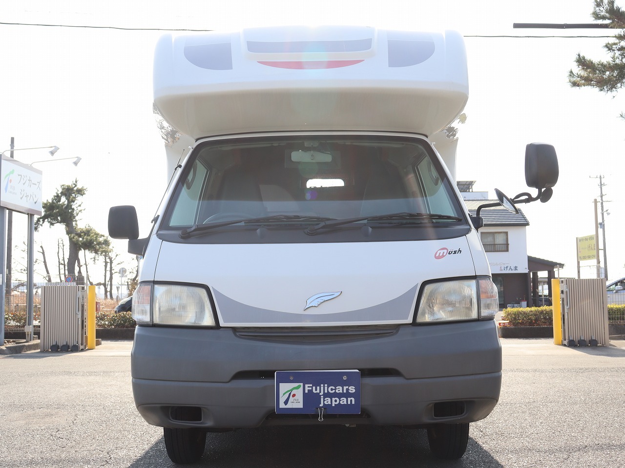 キャンピングカーキャブコン