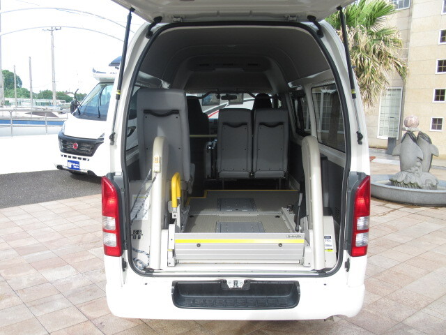 トヨタハイエース