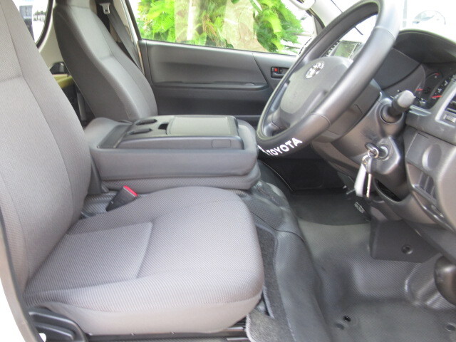 トヨタハイエース