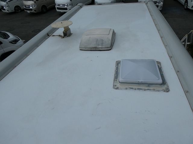 キャンピングカーキャブコン