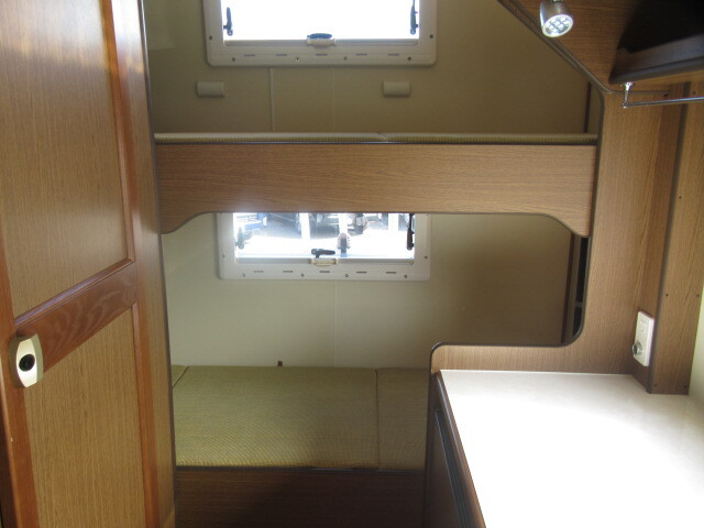 キャンピングカーキャブコン