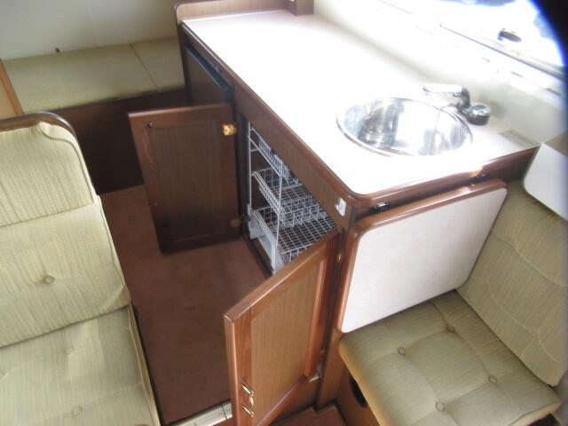 キャンピングカーキャブコン