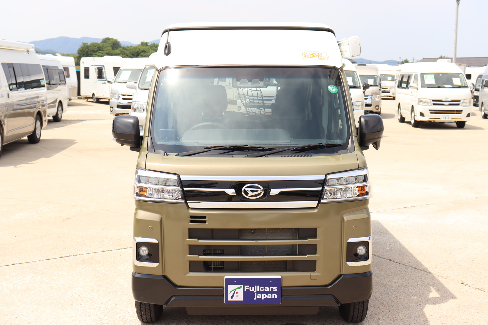 キャンピングカー軽キャンパー