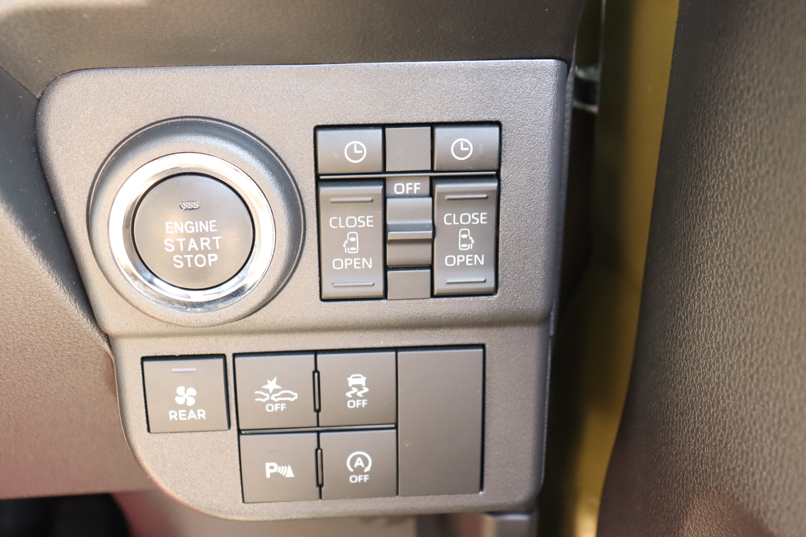 キャンピングカー軽キャンパー