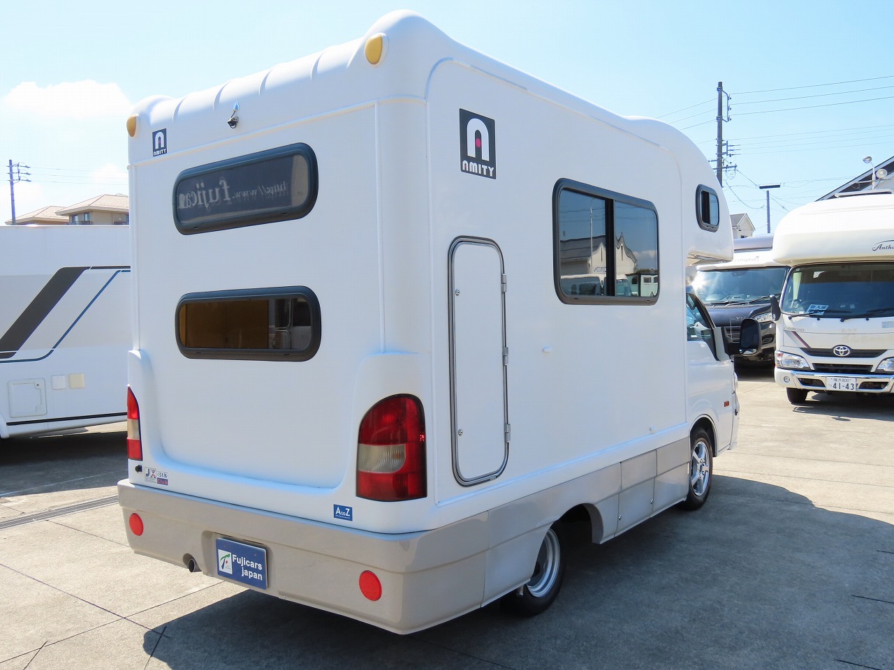 キャンピングカーキャブコン