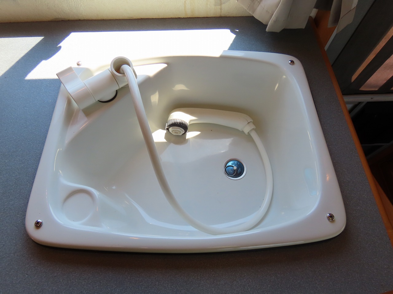 キャンピングカーキャブコン