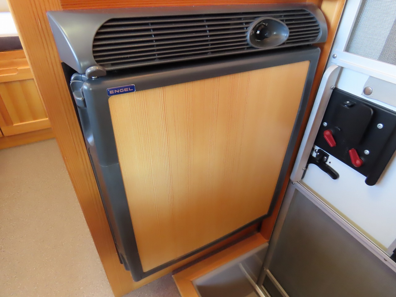 キャンピングカーキャブコン