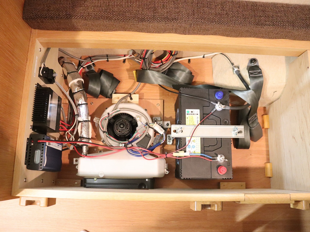 キャンピングカーバンコン