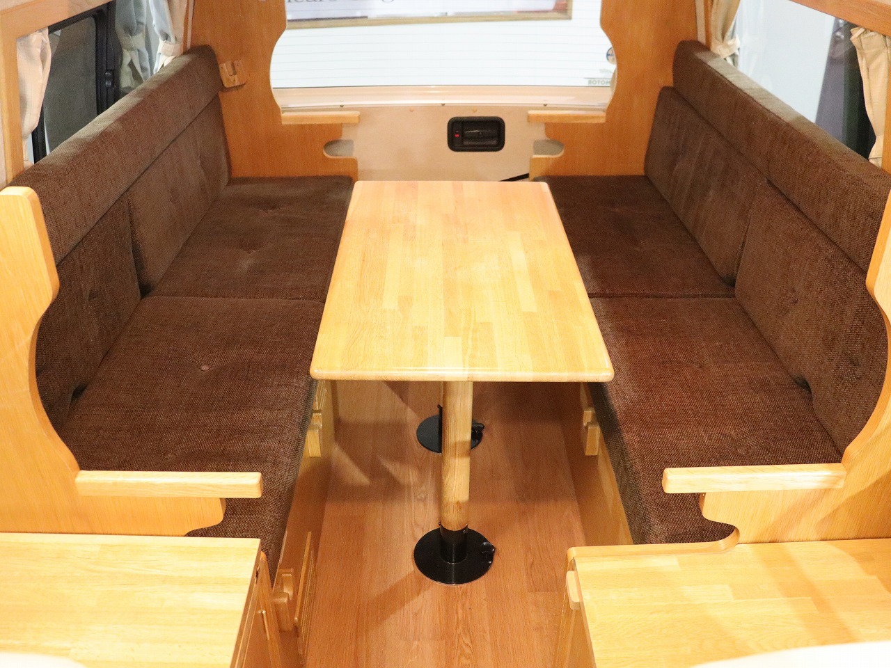 キャンピングカーバンコン