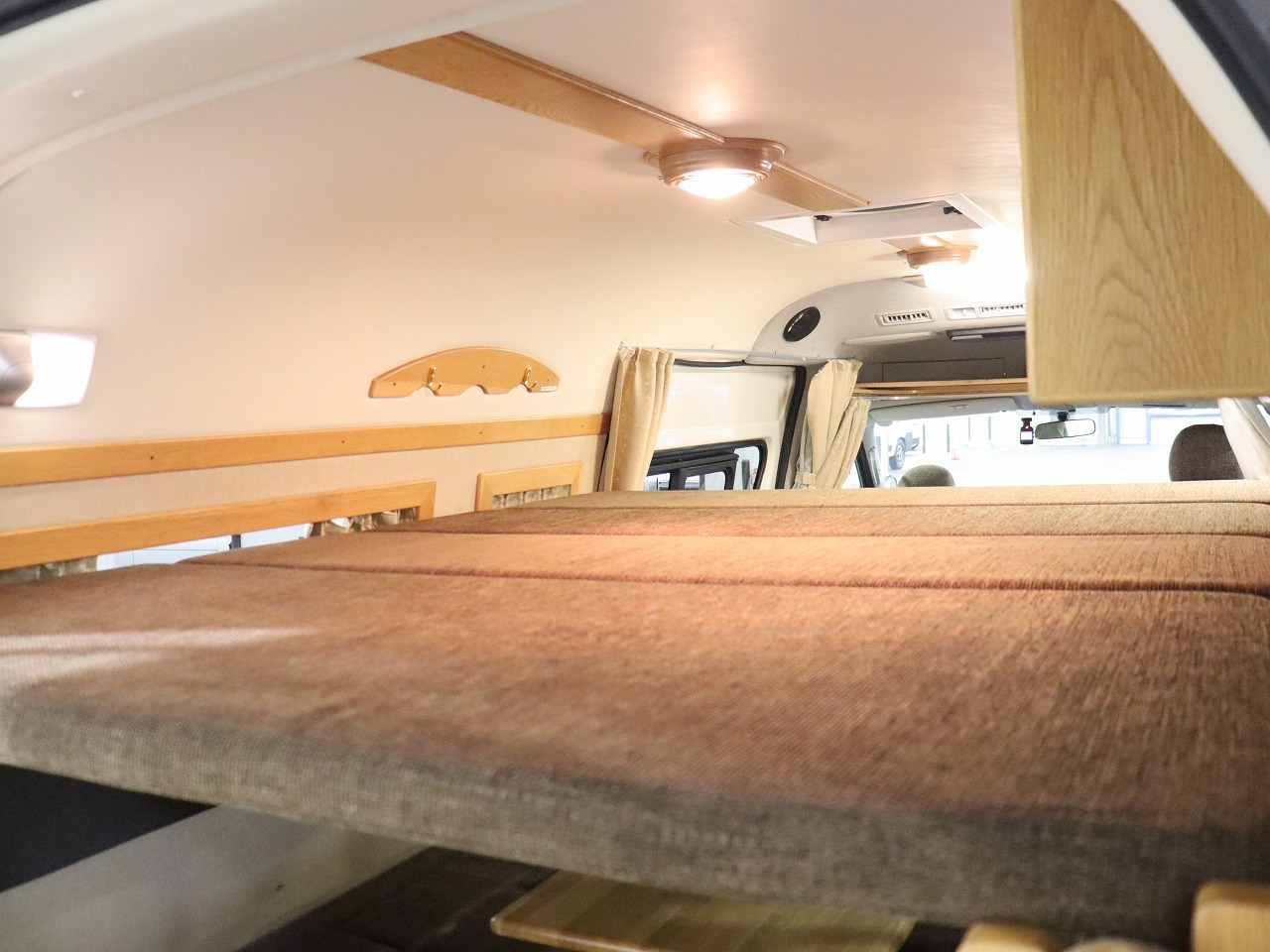 キャンピングカーバンコン