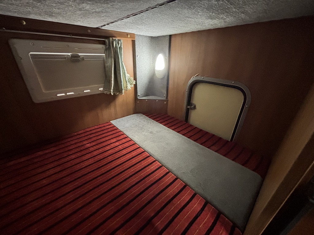 キャンピングカーキャブコン