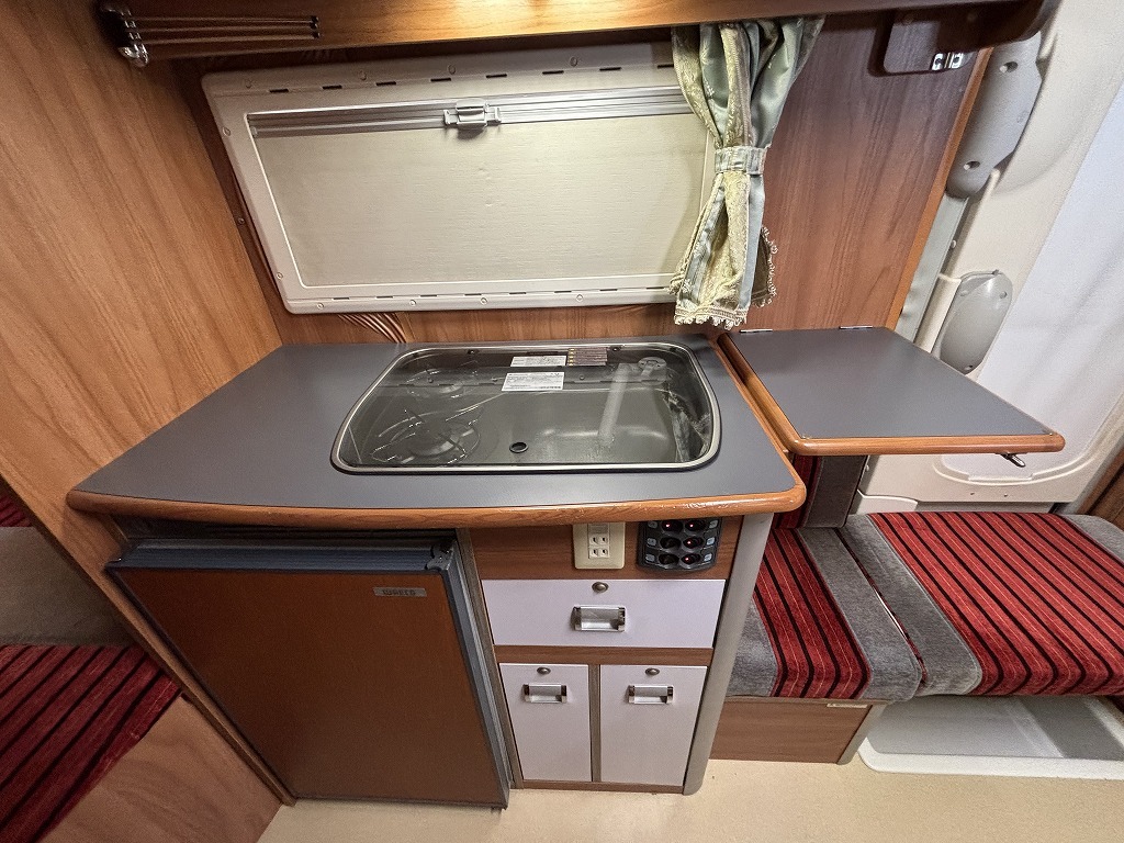 キャンピングカーキャブコン