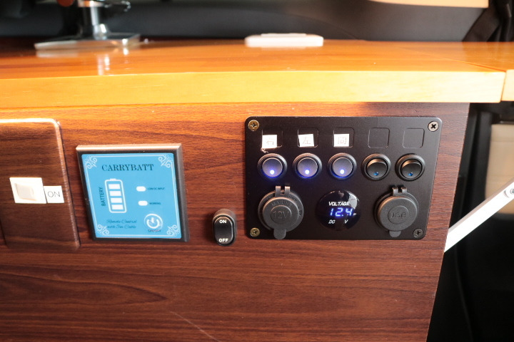 キャンピングカーバンコン