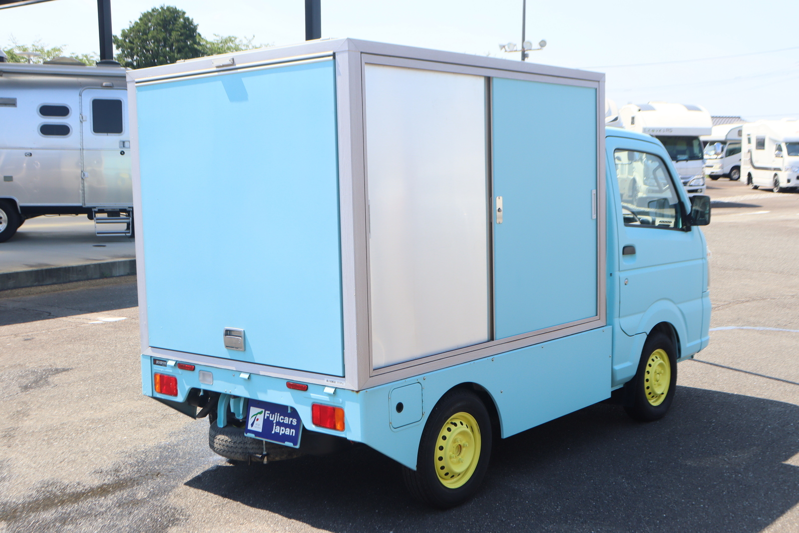 日産NT100クリッパー