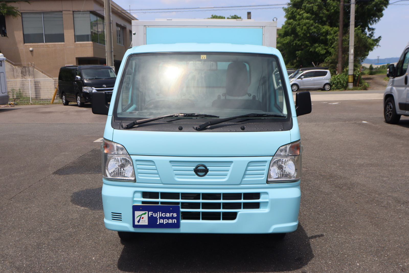 日産NT100クリッパー