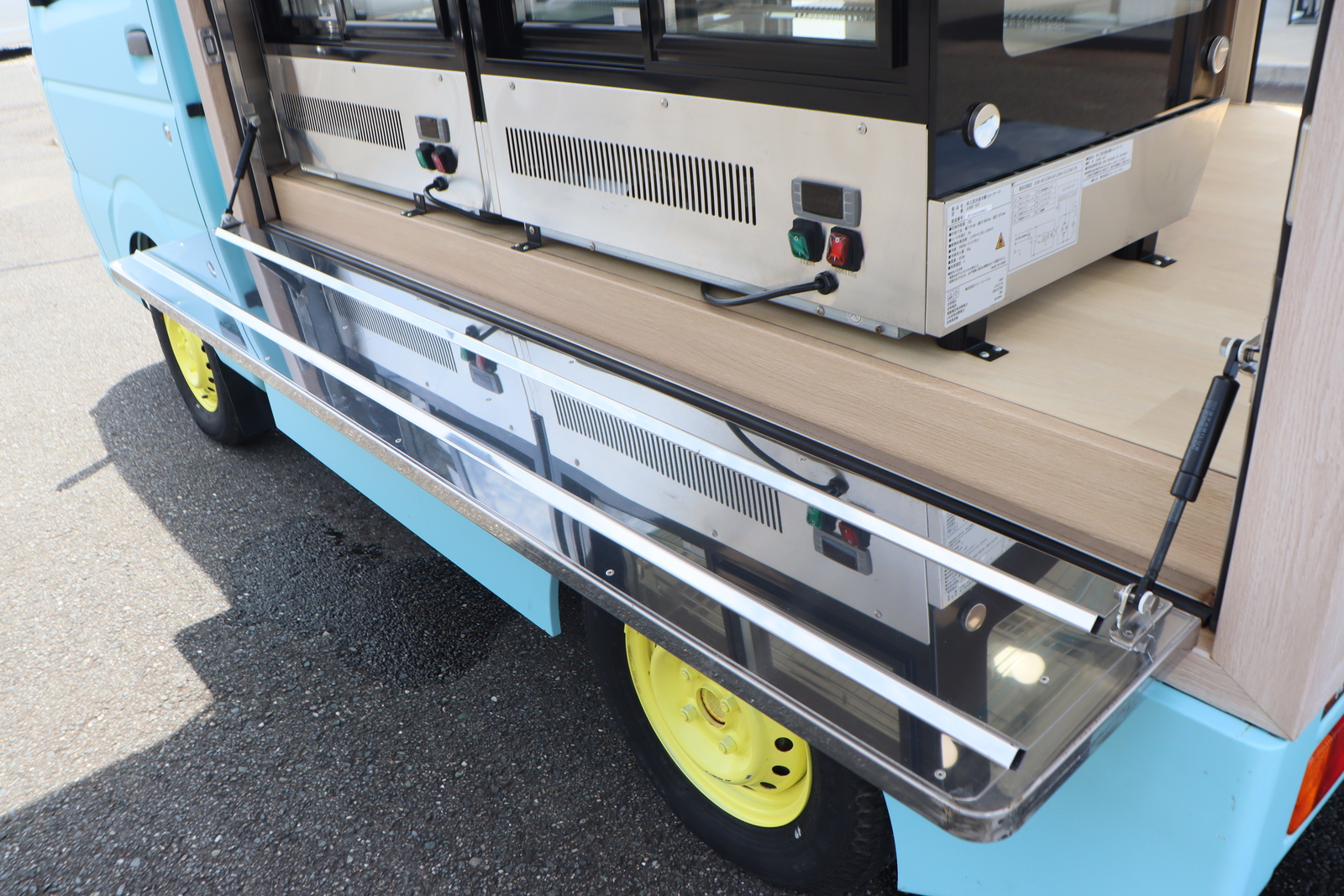 日産NT100クリッパー