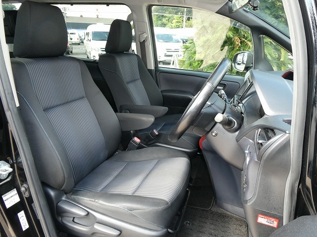 トヨタヴォクシー