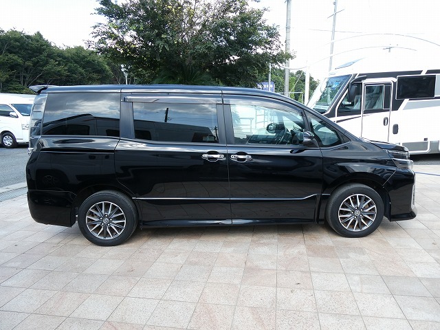 トヨタヴォクシー