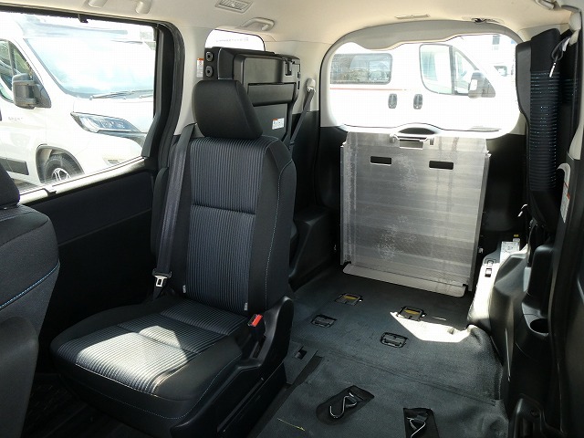 トヨタヴォクシー