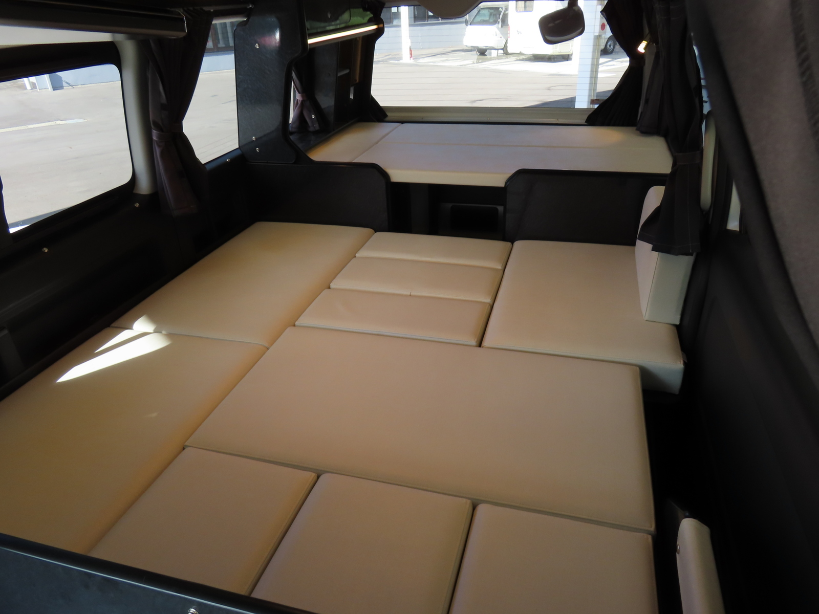 キャンピングカーバンコン