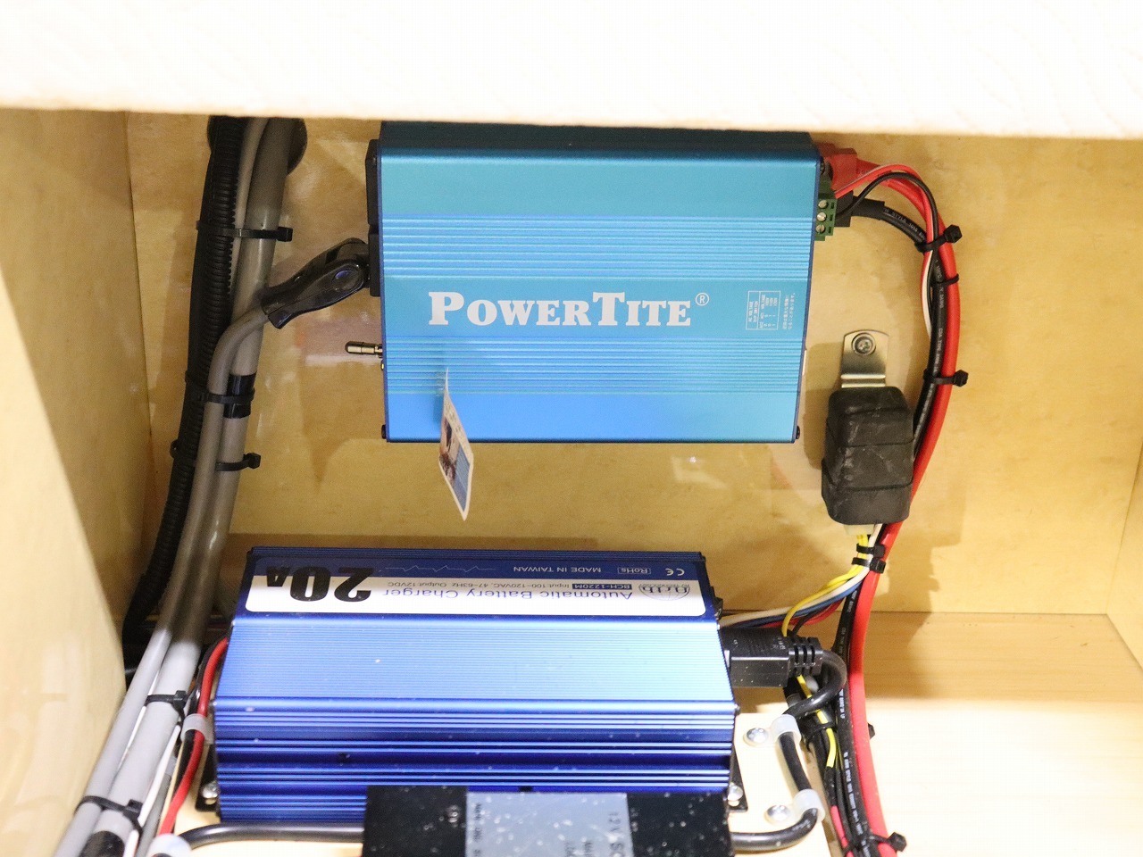 キャンピングカーバンコン