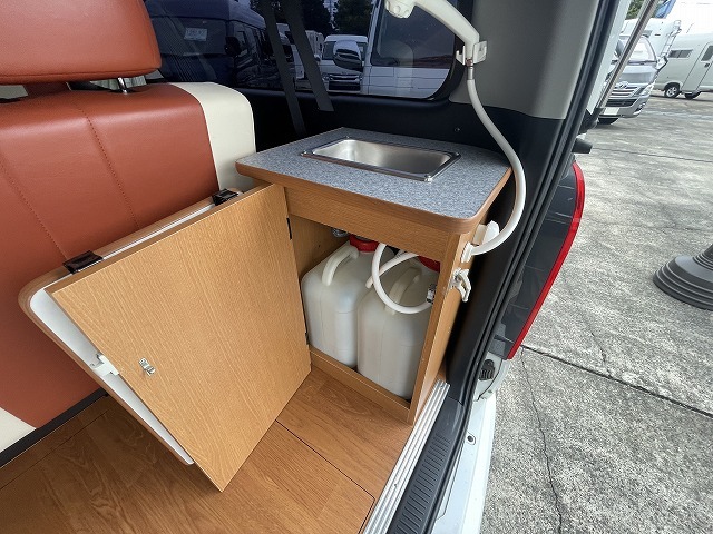 キャンピングカーバンコン