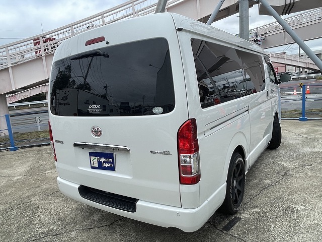 キャンピングカーバンコン