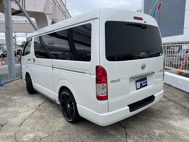 キャンピングカーバンコン