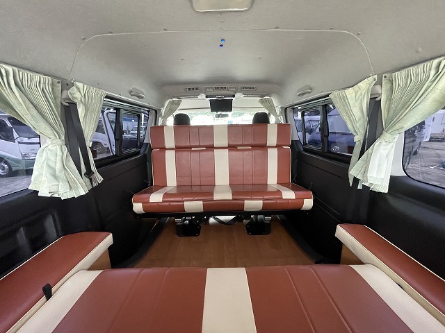 キャンピングカーバンコン