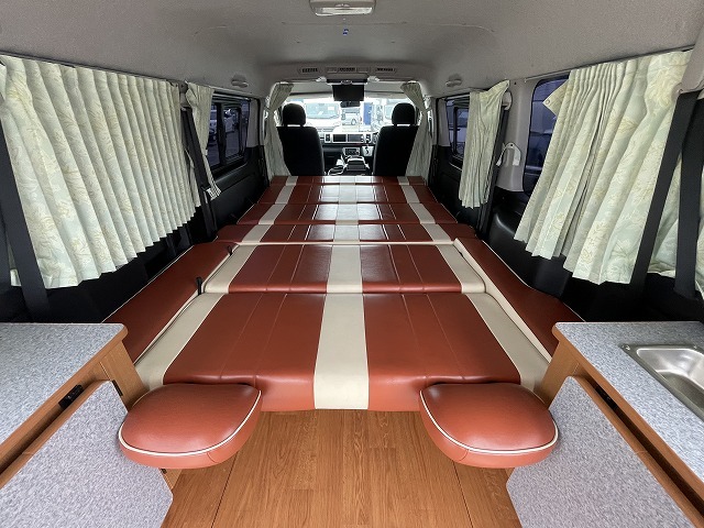 キャンピングカーバンコン