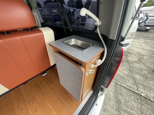 キャンピングカーバンコン