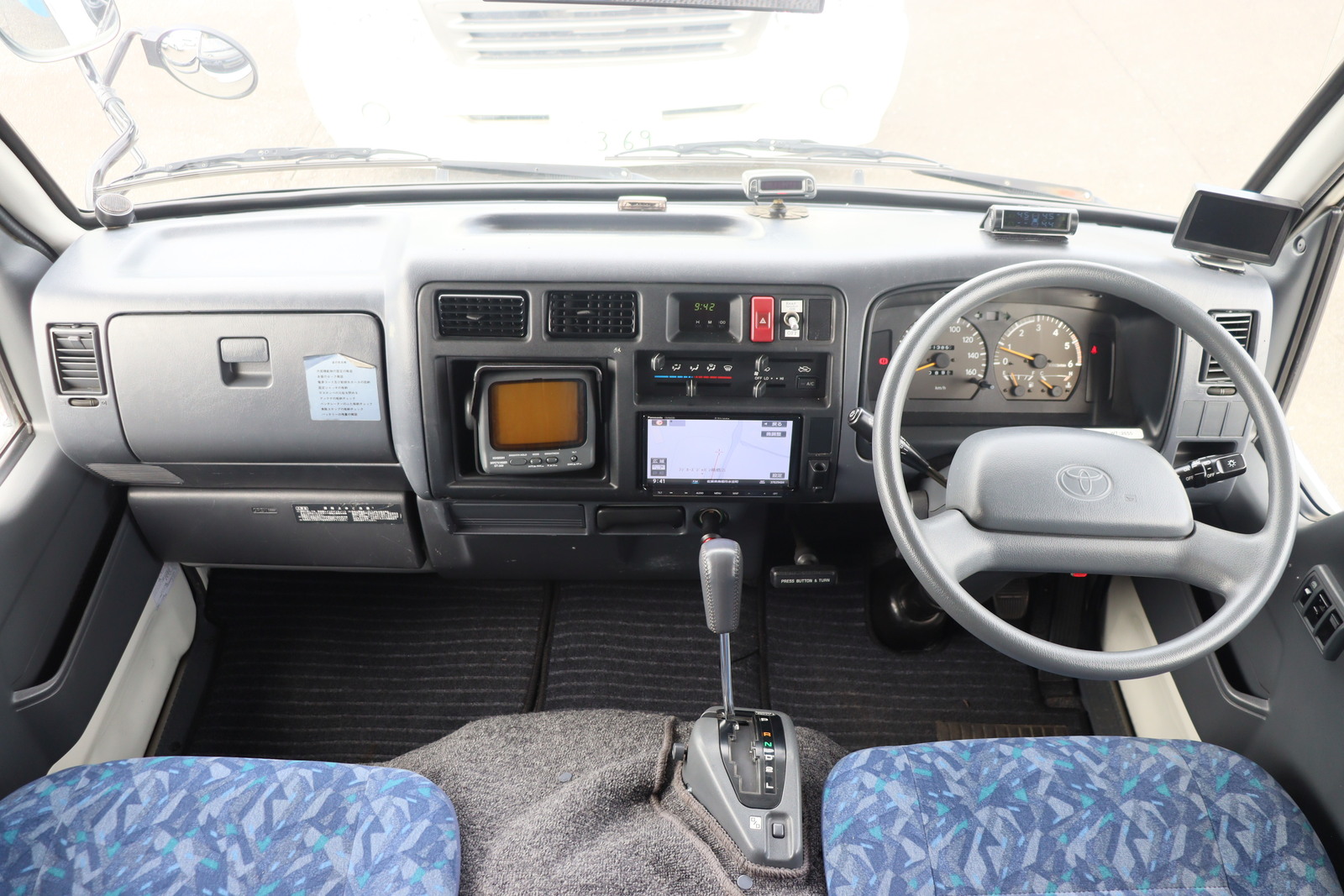 キャンピングカーキャブコン