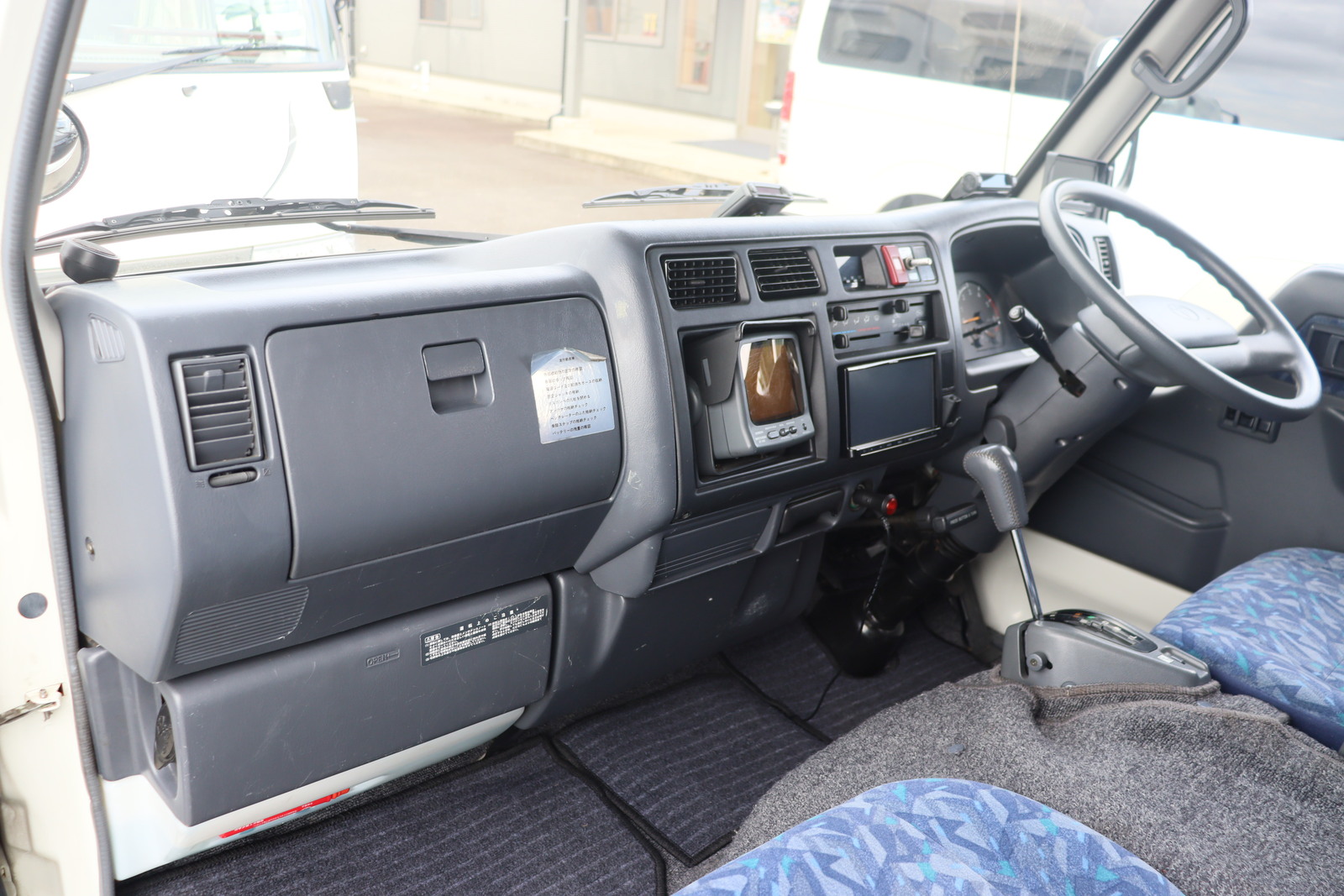 キャンピングカーキャブコン