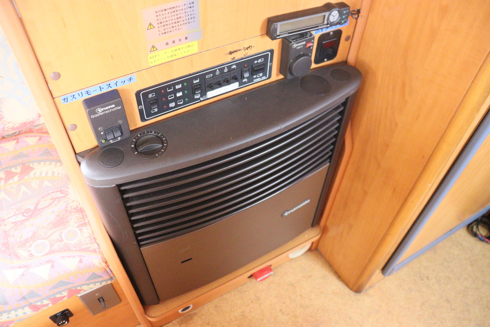 キャンピングカーキャブコン