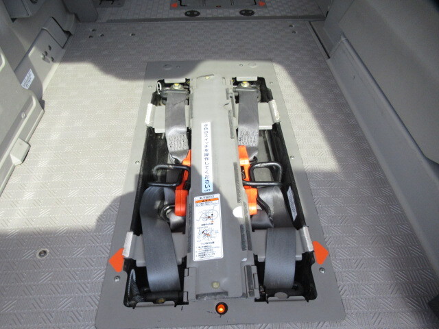 日産NV350キャラバン