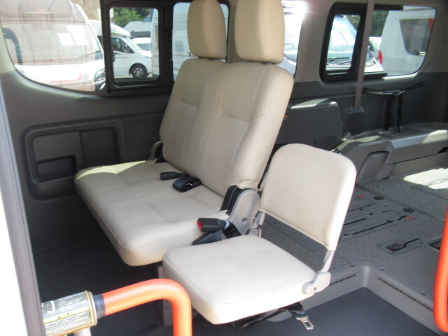 日産NV350キャラバン