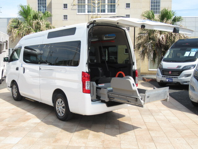 日産NV350キャラバン