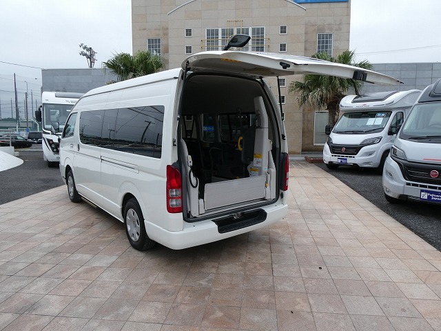 トヨタハイエース