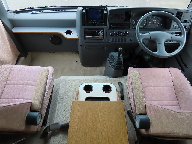 キャンピングカーバスコン