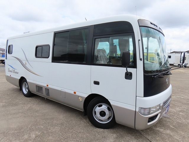 キャンピングカーバスコン