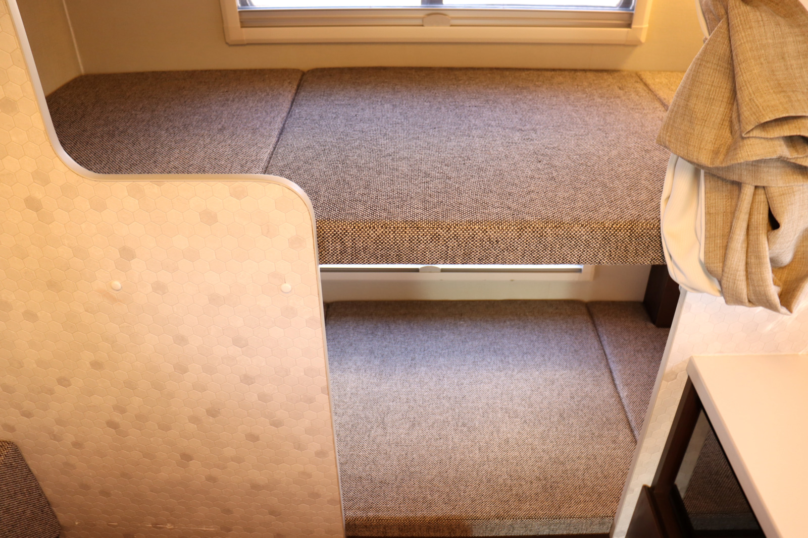 キャンピングカーキャブコン